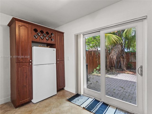 560 NW 82nd Place 306, Miami, FL 33126