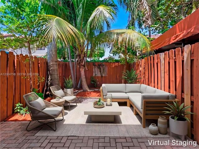 560 NW 82nd Place 306, Miami, FL 33126