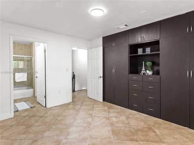 560 NW 82nd Place 306, Miami, FL 33126