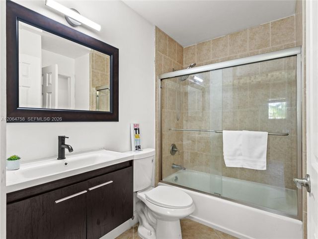 560 NW 82nd Place 306, Miami, FL 33126