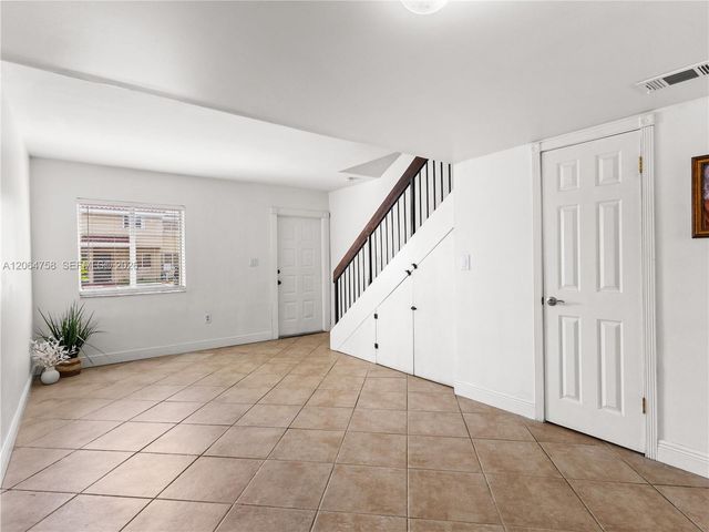 560 NW 82nd Place 306, Miami, FL 33126
