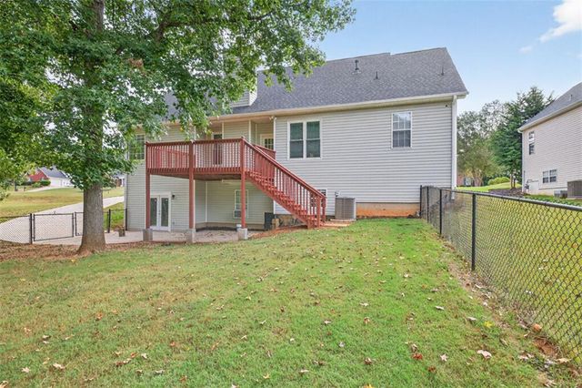 40 Lakeside Trail Trail, Covington, GA 30016