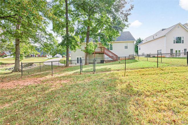 40 Lakeside Trail Trail, Covington, GA 30016