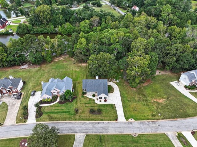 40 Lakeside Trail Trail, Covington, GA 30016