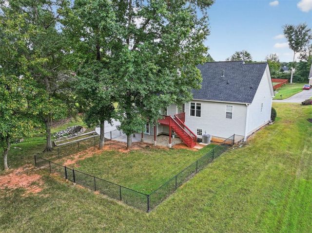 40 Lakeside Trail Trail, Covington, GA 30016