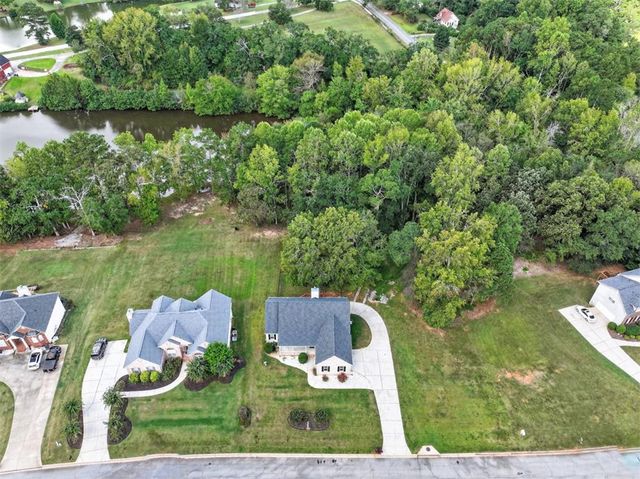 40 Lakeside Trail Trail, Covington, GA 30016