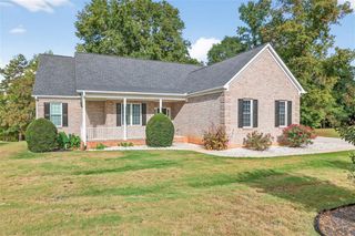 40 Lakeside Trail Trail, Covington, GA 30016
