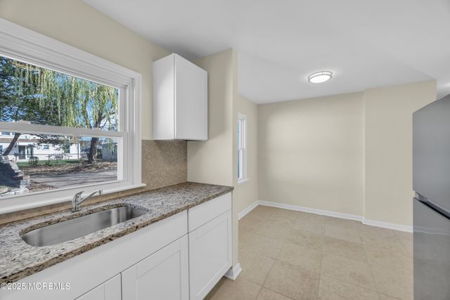 11 Randolphville Road, Piscataway, NJ 08855