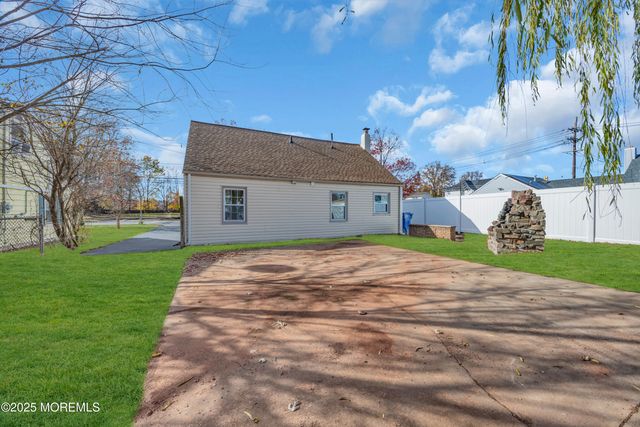 11 Randolphville Road, Piscataway, NJ 08855