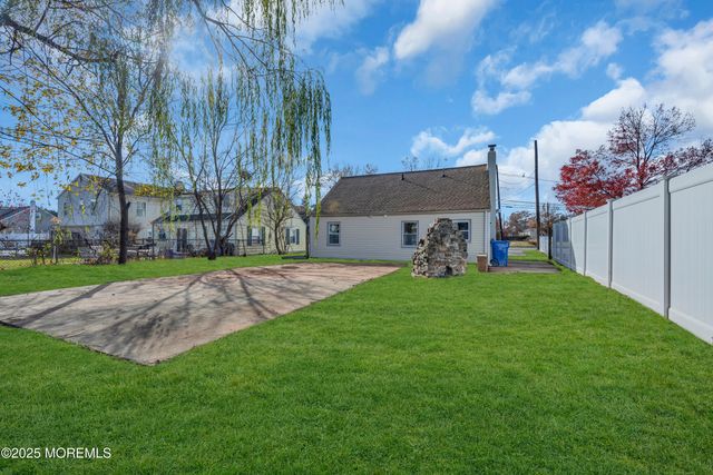 11 Randolphville Road, Piscataway, NJ 08855