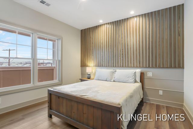 930 W Savidge Street 12, Spring Lake Vllg, MI 49456