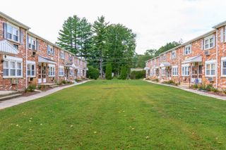 43 Hiltbrand Road APT 2-11, Bristol, CT 06010
