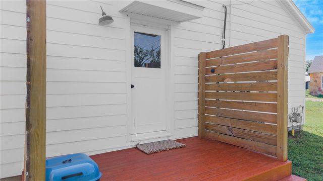 218 N 5th Street, Rogers, AR 72756