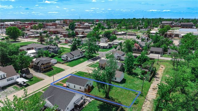218 N 5th Street, Rogers, AR 72756