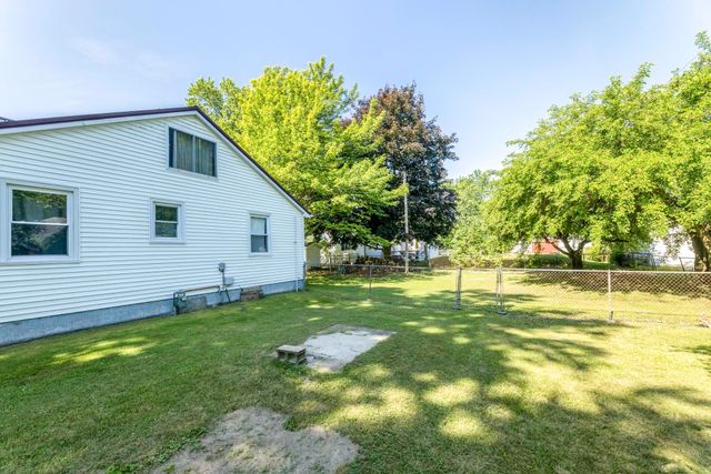 5920 Lakeshore Road, Lexington Twp, MI 48450