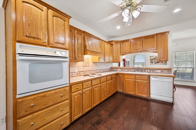 13021 Rudy's Way, Streetman, TX 75859
