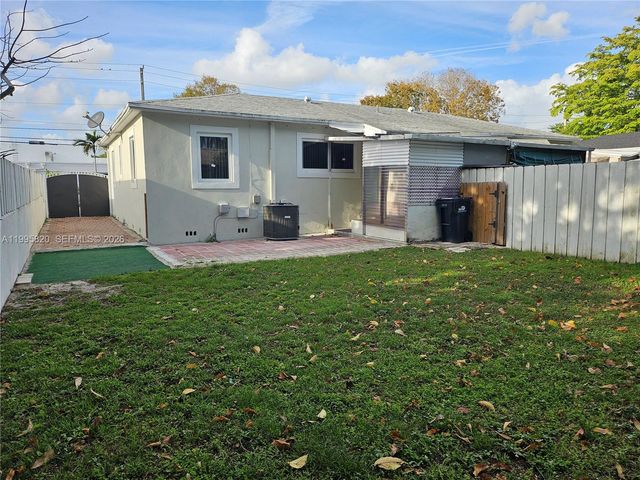 5816 SW 9th St, West Miami, FL 33144