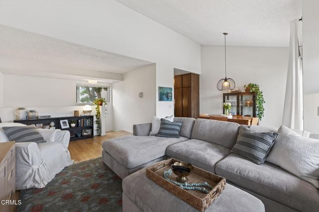 1275 Seacliff Court 2, Ventura, CA 93003