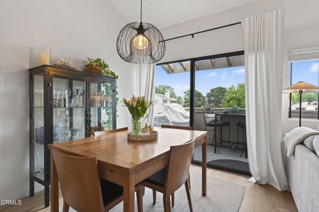 1275 Seacliff Court 2, Ventura, CA 93003