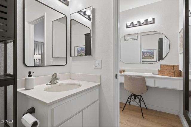 1275 Seacliff Court 2, Ventura, CA 93003