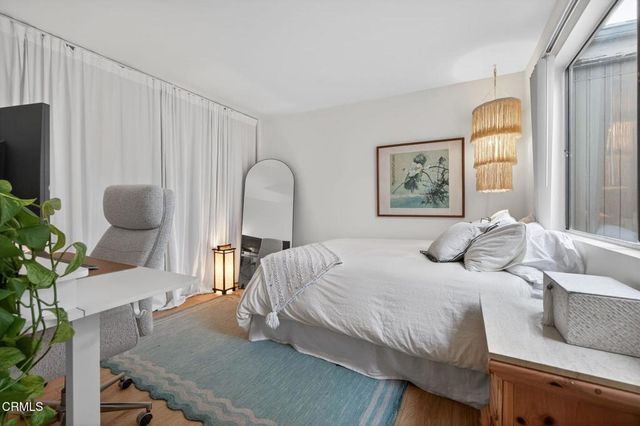 1275 Seacliff Court 2, Ventura, CA 93003