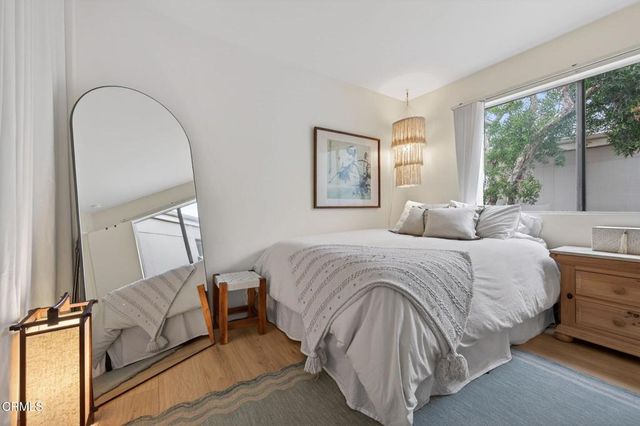 1275 Seacliff Court 2, Ventura, CA 93003