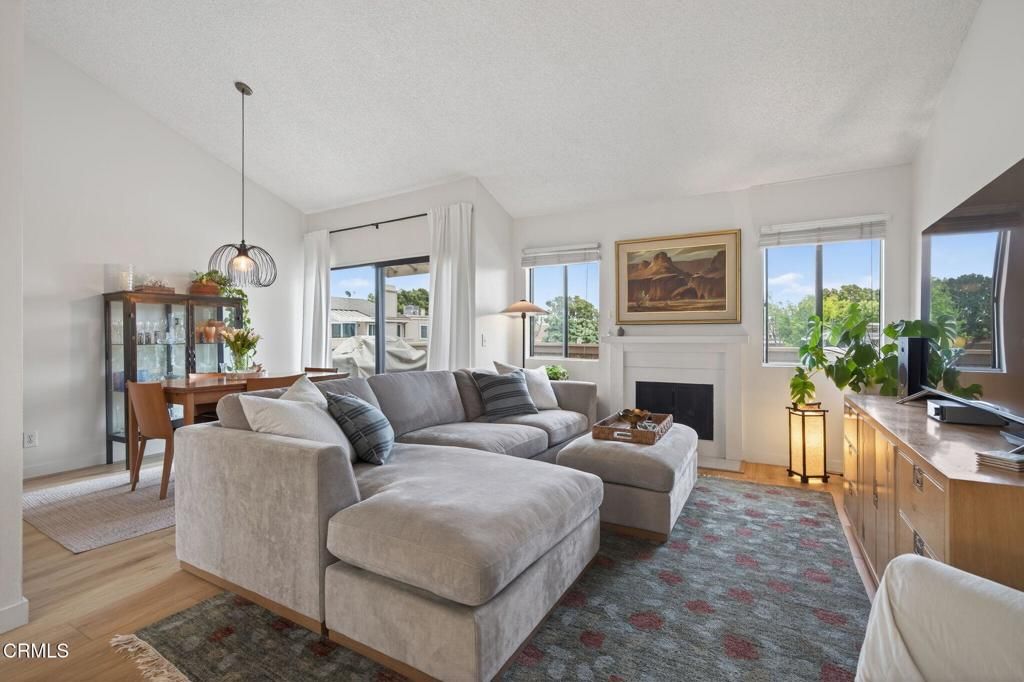 1275 Seacliff Court 2, Ventura, CA 93003