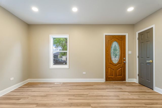 271 Lincoln Street, Gary, IN 46402