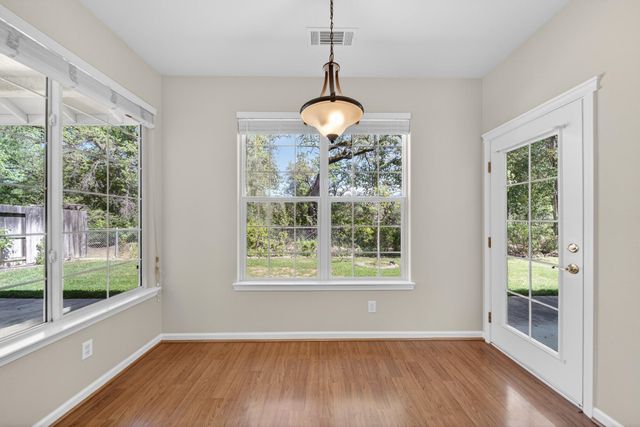 647 Olympic Street, Redding, CA 96003