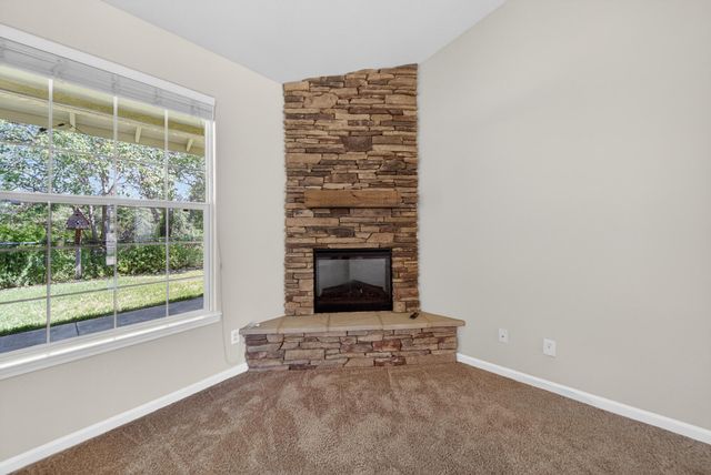 647 Olympic Street, Redding, CA 96003