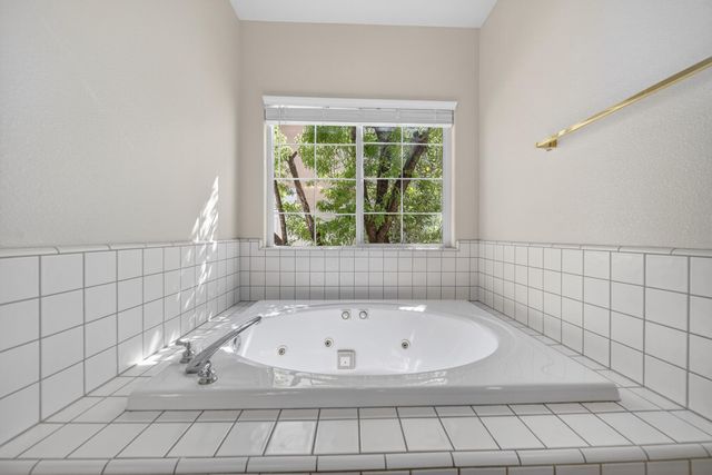 647 Olympic Street, Redding, CA 96003