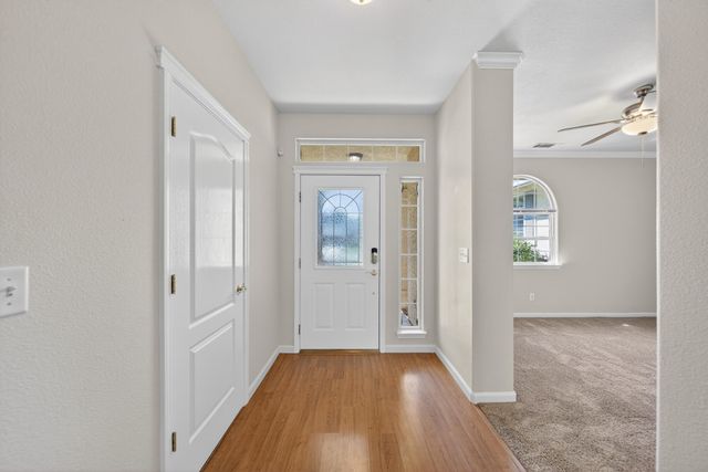 647 Olympic Street, Redding, CA 96003