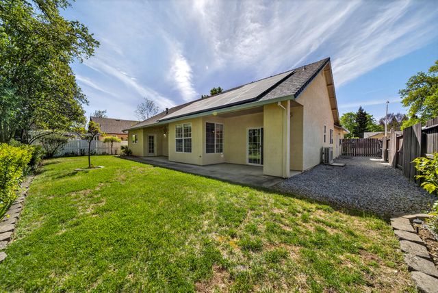 647 Olympic Street, Redding, CA 96003