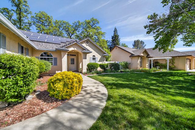 647 Olympic Street, Redding, CA 96003