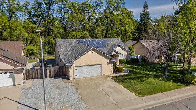 647 Olympic Street, Redding, CA 96003