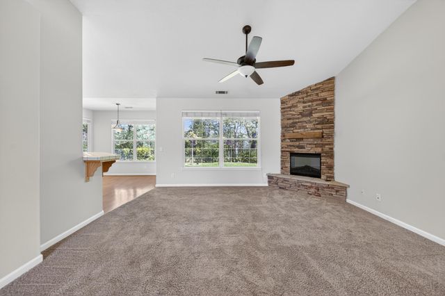 647 Olympic Street, Redding, CA 96003