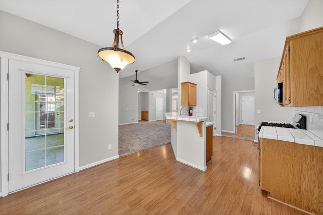 647 Olympic Street, Redding, CA 96003