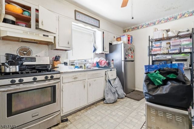 312 Stuyvesant Ave, Newark City, NJ 07106