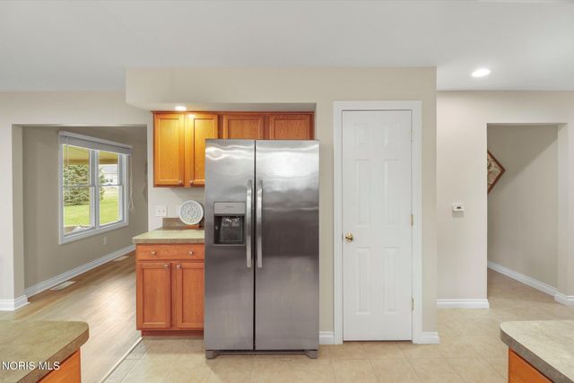 10835 S Lakes Drive, Perrysburg, OH 43551