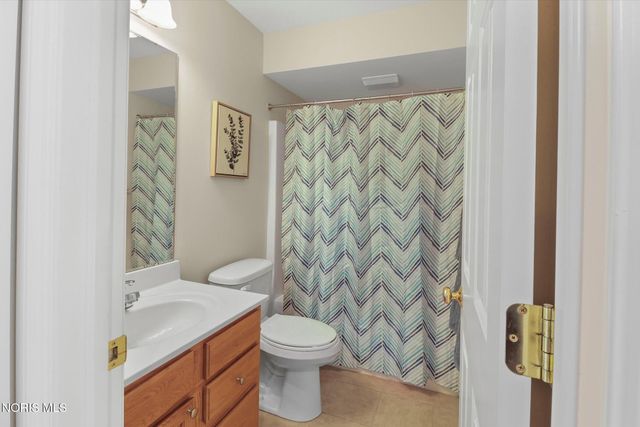 10835 S Lakes Drive, Perrysburg, OH 43551