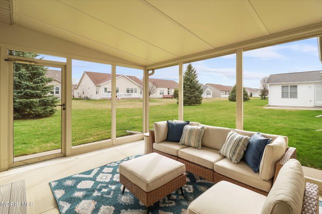 10835 S Lakes Drive, Perrysburg, OH 43551