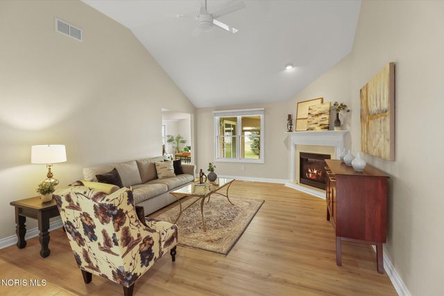 10835 S Lakes Drive, Perrysburg, OH 43551