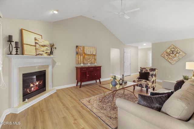 10835 S Lakes Drive, Perrysburg, OH 43551