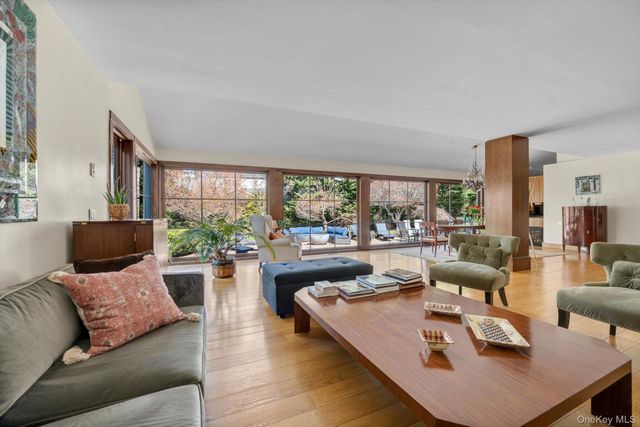 254 Adams Road, Hewlett Harbor, NY 11557
