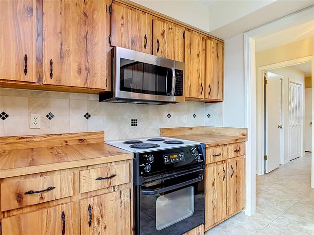 474 W OAKWOOD AVENUE, Orange City, FL 32763