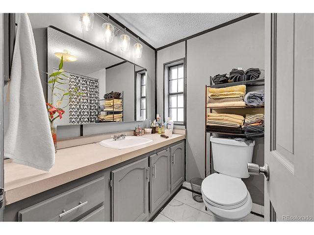 204 Zante St, Lochbuie, CO 80603