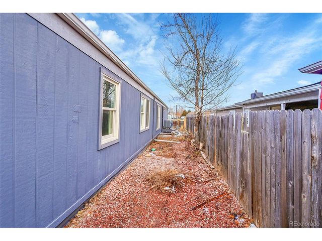 204 Zante St, Lochbuie, CO 80603