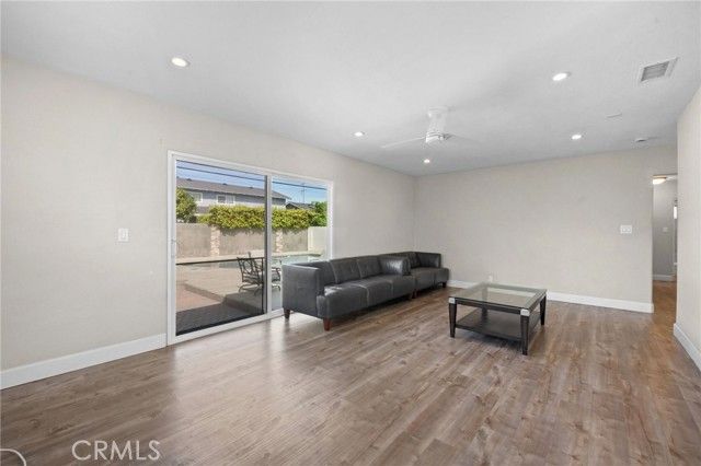 6003 Droxford, Lakewood, CA 90713