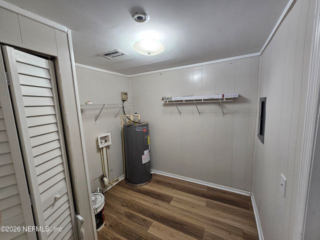9042 7TH Avenue, Jacksonville, FL 32208