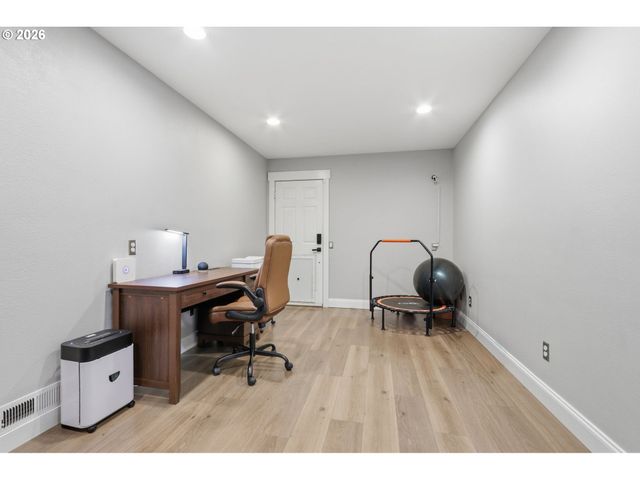 4114 Se SPRING St, Hillsboro, OR 97123